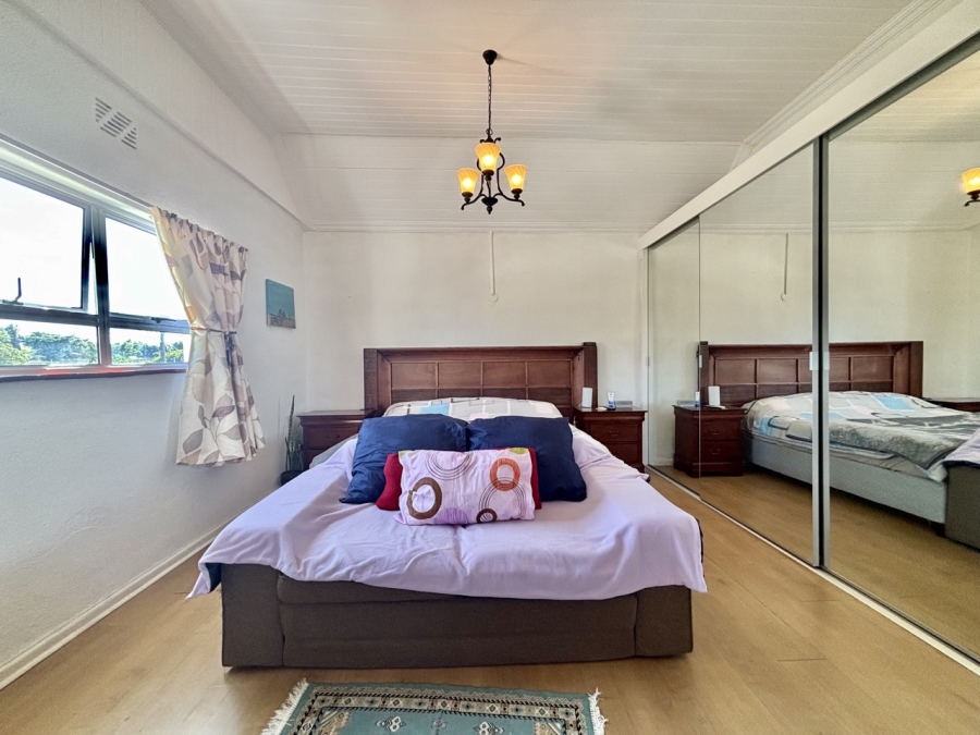 5 Bedroom Property for Sale in Flamingo Vlei Western Cape